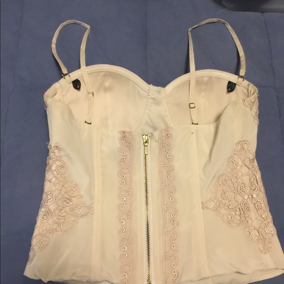 Top - Picture 2 of 3